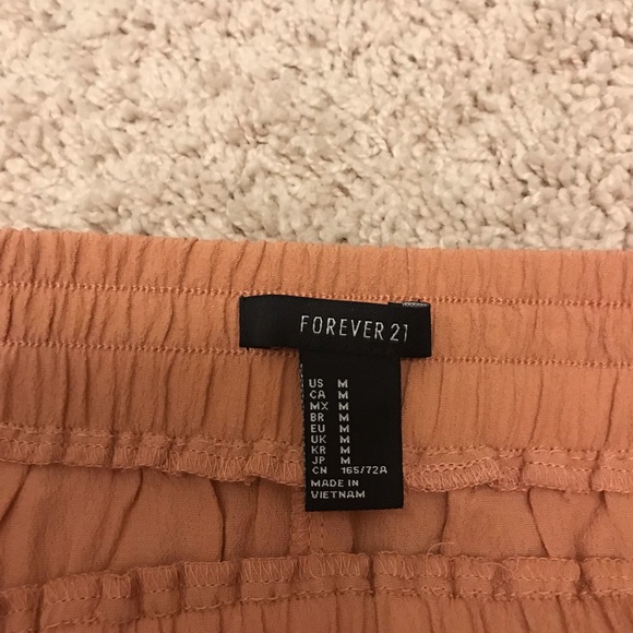 Peach shorts - Picture 3 of 3